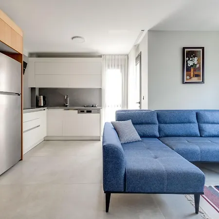 Apartment Krem Marin *